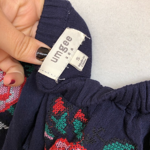 SOLD Umgee Embroidered Off the Shoulder Top - Picture 6 of 7